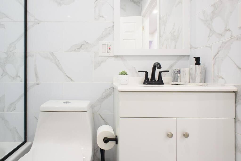 240-6 New Prime Location W&d In Unit Apartment